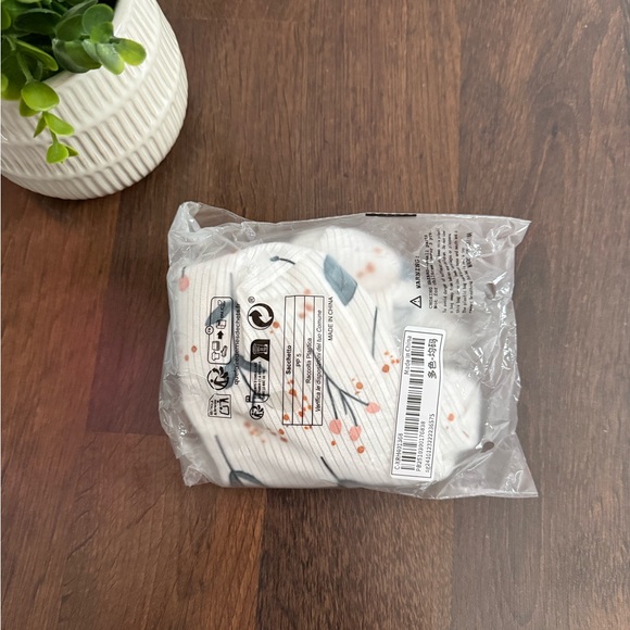 Floral Pouch Cosmetic Bag - Picture 5 of 5